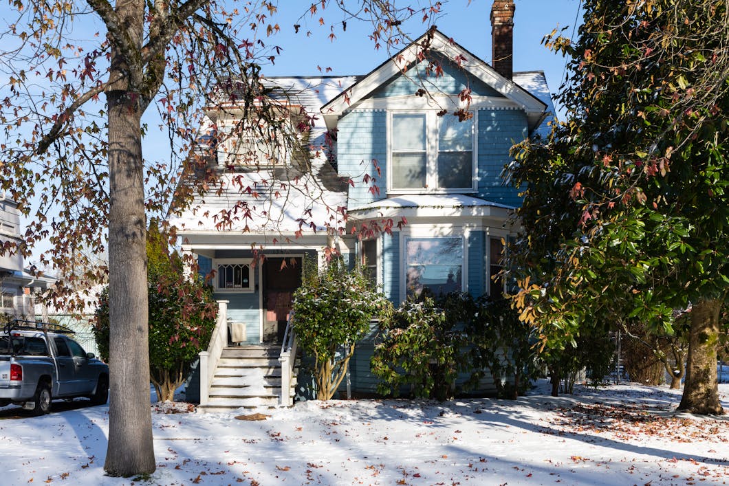 H.S. Gile House (1547 Court St NE) - Salem, Oregon