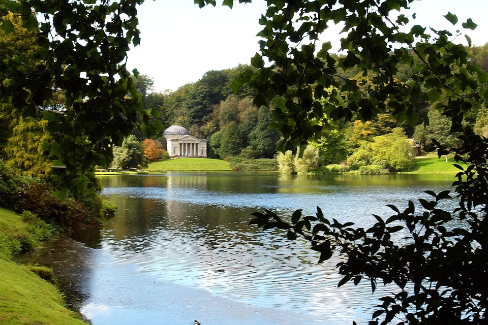 Stourhead Pantheon - 18-09-2012