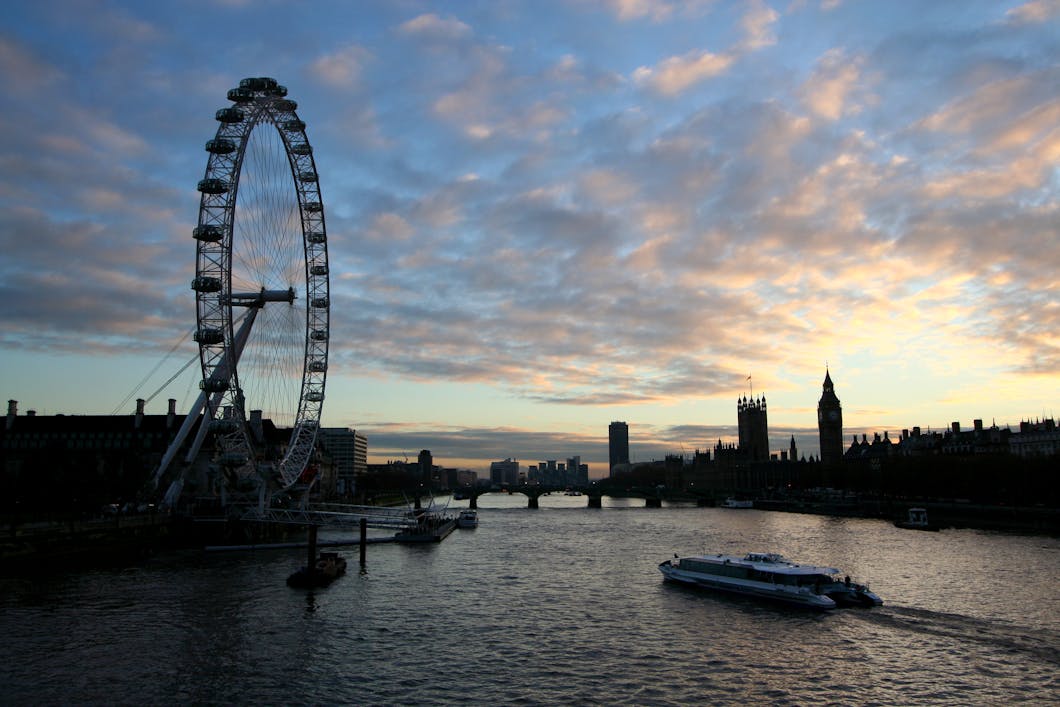 Thames Silhouette