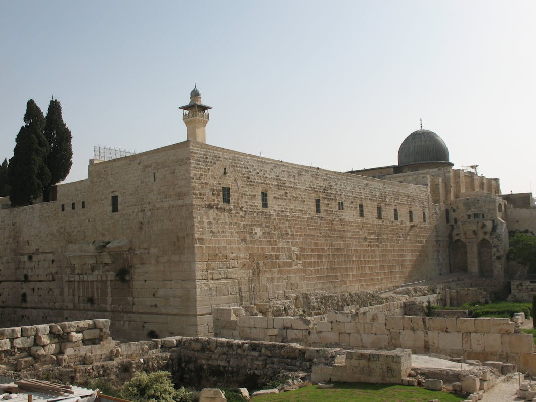 Excavated site b/w Plaza and Dung Gate