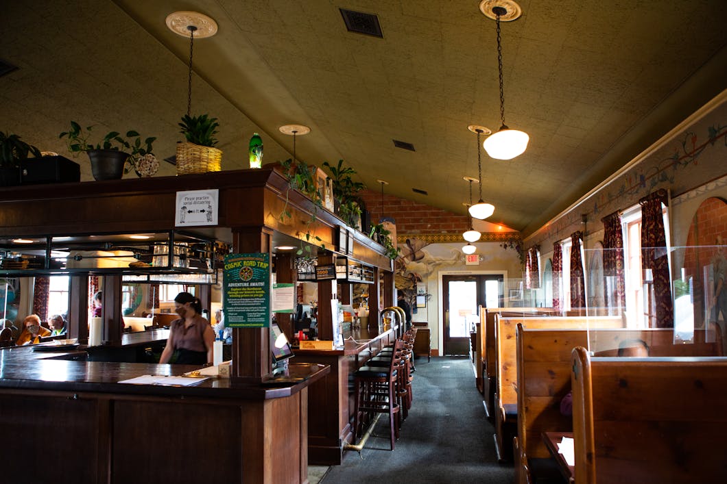 Pub Interior, McMenamins Oregon City, Oregon