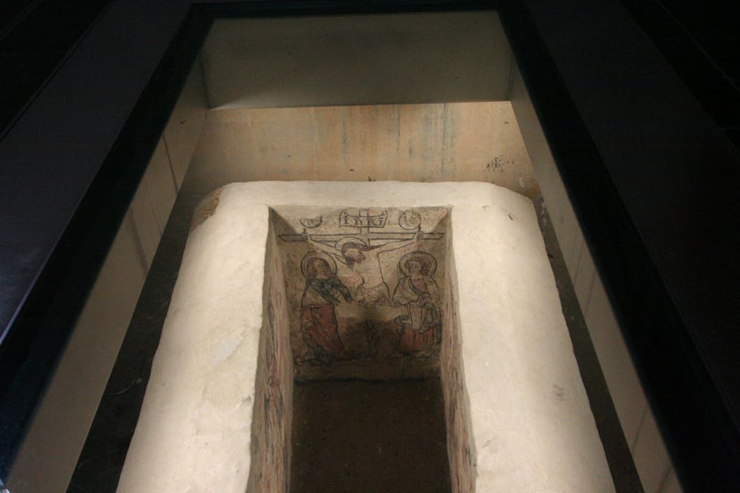 painted tomb