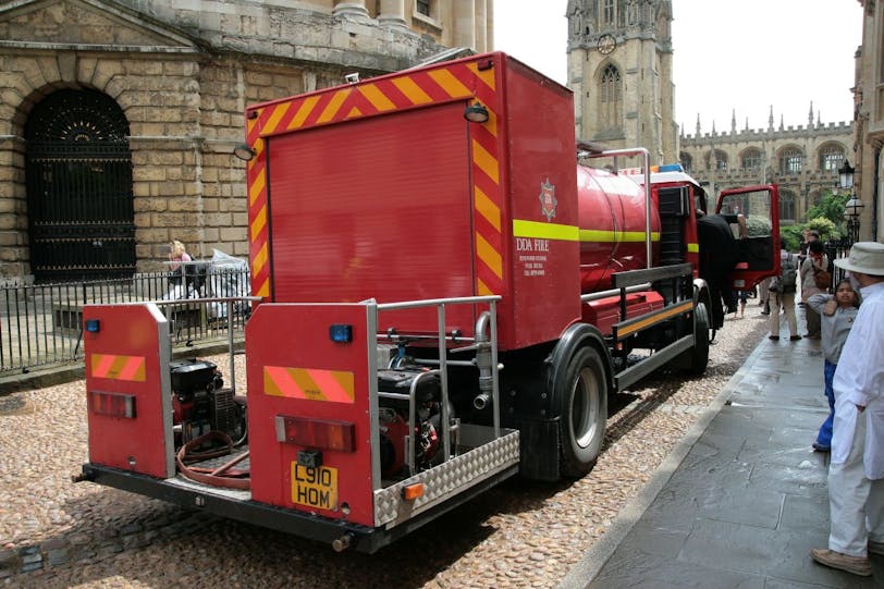 water-spreader-truck
