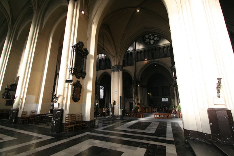 south aisle