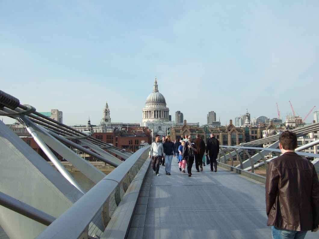 millenium bridge