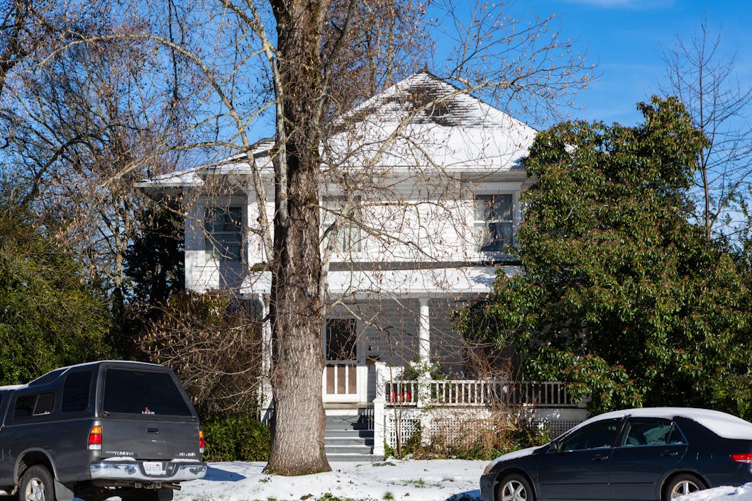 Giddings-Cherrington House (1599 Court St NE) - Salem, Oregon