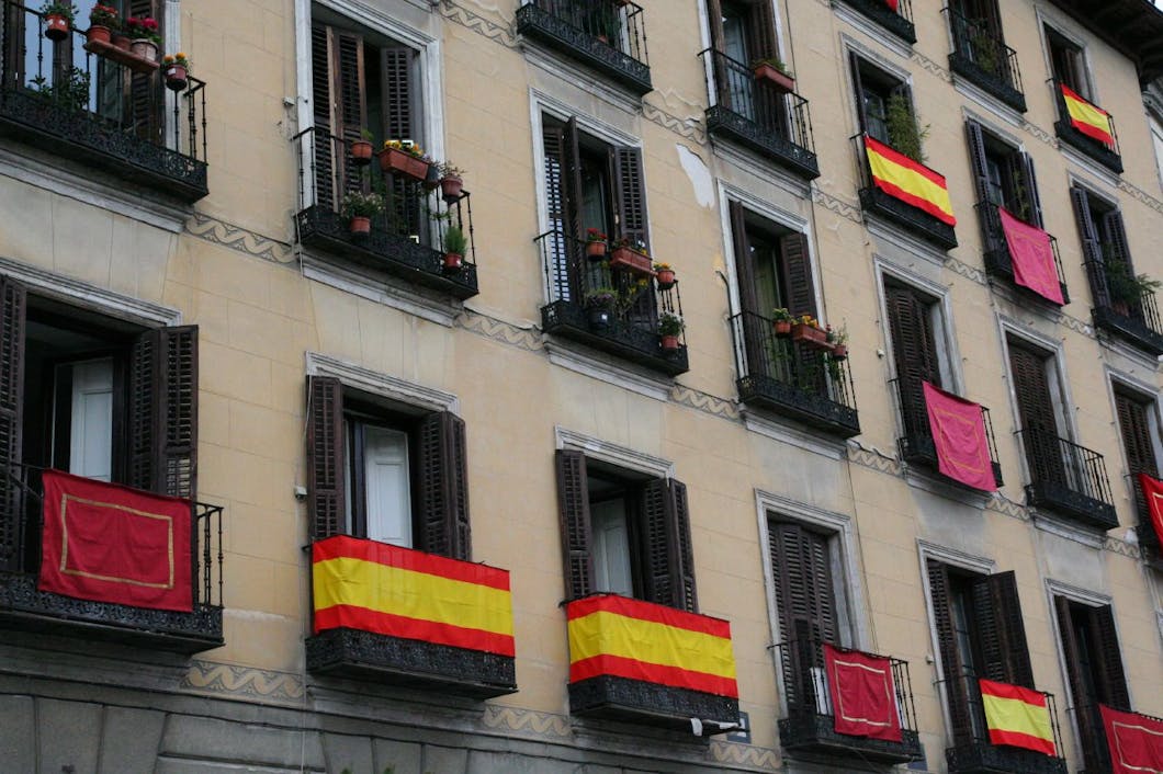 flags for semana santa