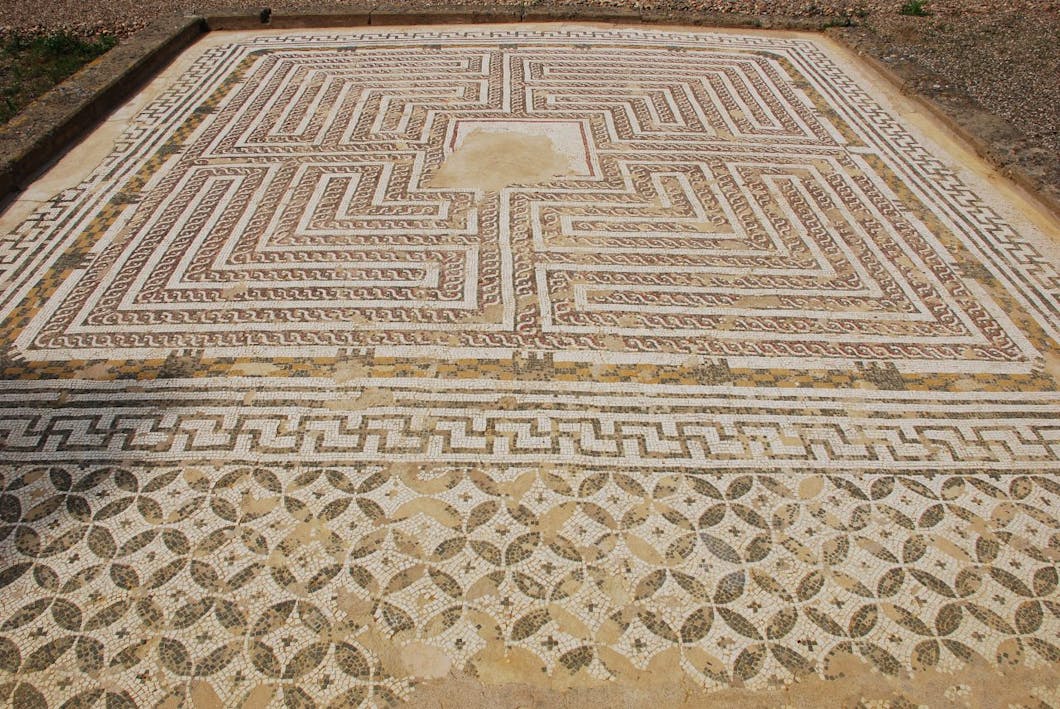 labyrinth mosaic, italica