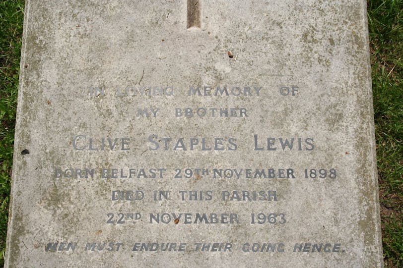 grave of c.s. lewis