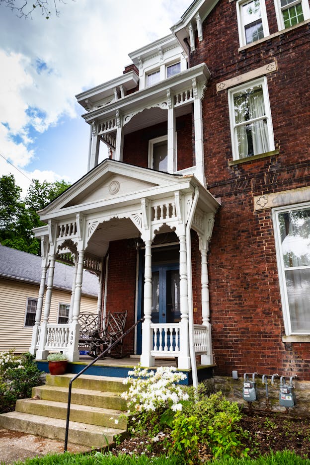 Brick House on Broadway, Lexington, Kentucky