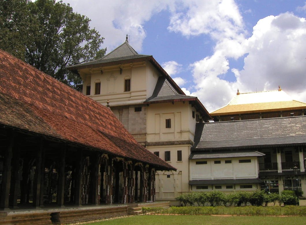 Temple of the Tooth, Kandy