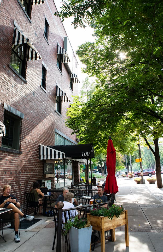 Armstrong Hotel Exterior - Fort Collins, Colorado