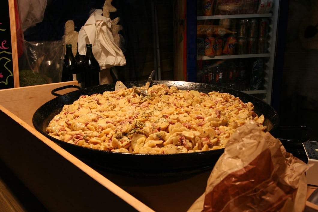 potato dish at christmas market