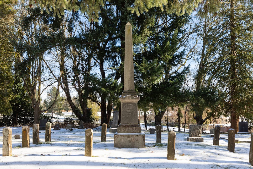 Lee Mission Cemetery - Salem, Oregon