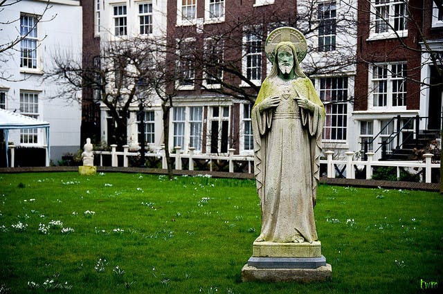 Peaceful Jesus in Begjinhof