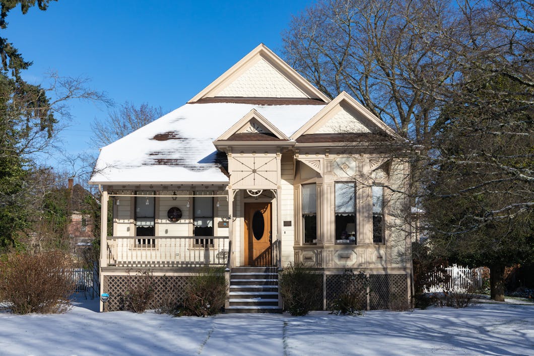 Barquist House (1363 Court St NE) - Salem, Oregon